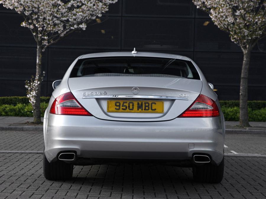  Mercedes-Benz CLS320 CDI 2008 года  (UK) (фото 11 из 14)